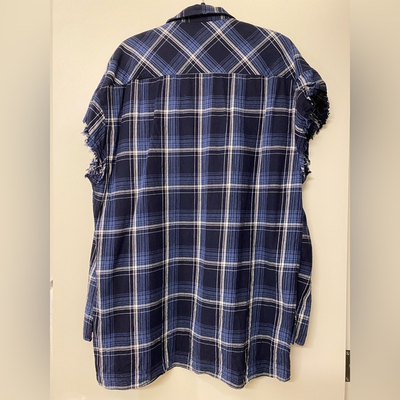 Forever 21 Blue Plaid Men’s Sleeveless Shirt - Picture 8 of 8